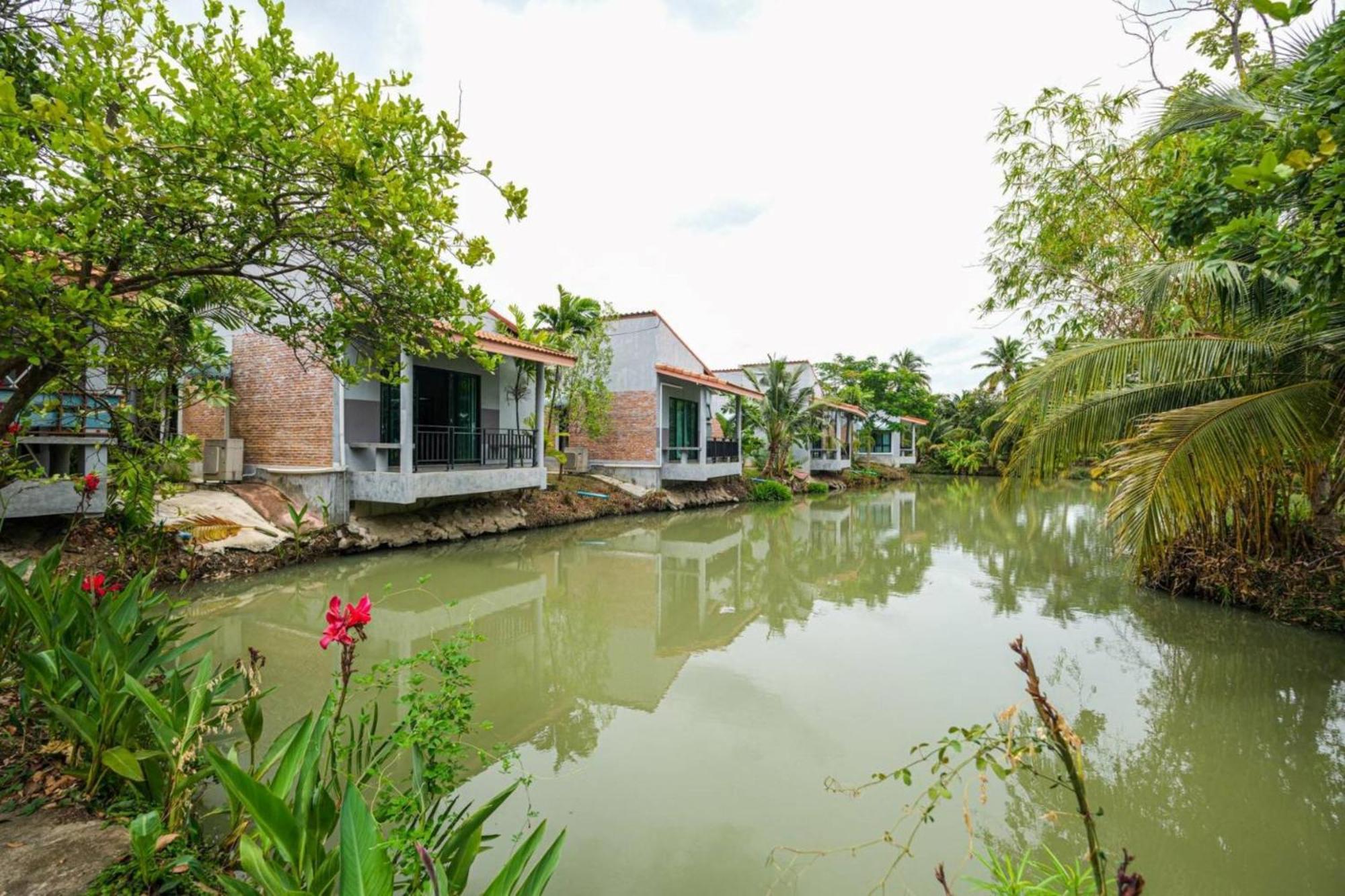 บุศยารีสอร์ต Hotel นครปฐม ภายนอก รูปภาพ